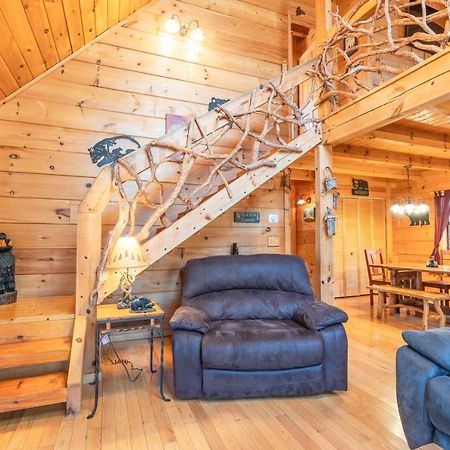 Moonshine Ridge Cabin With Hot Tub And Fire Pit Піджен-Фордж Екстер'єр фото