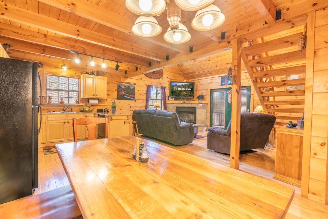 Moonshine Ridge Cabin With Hot Tub And Fire Pit Піджен-Фордж Екстер'єр фото